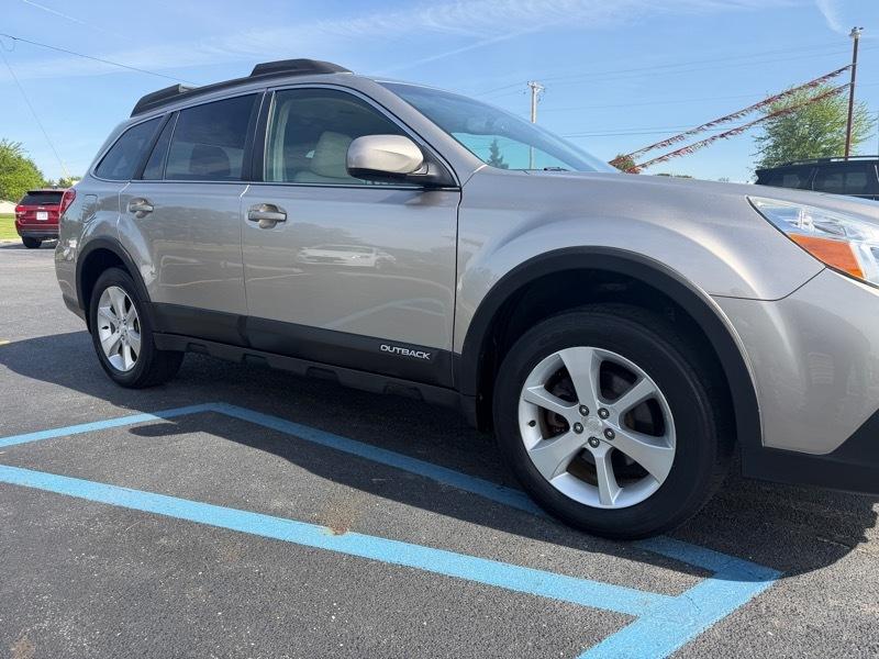 Subaru Outback 2.5i Limited 2014