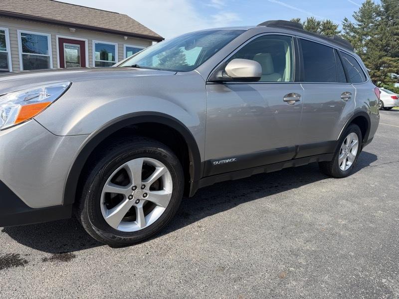Subaru Outback 2.5i Limited 2014