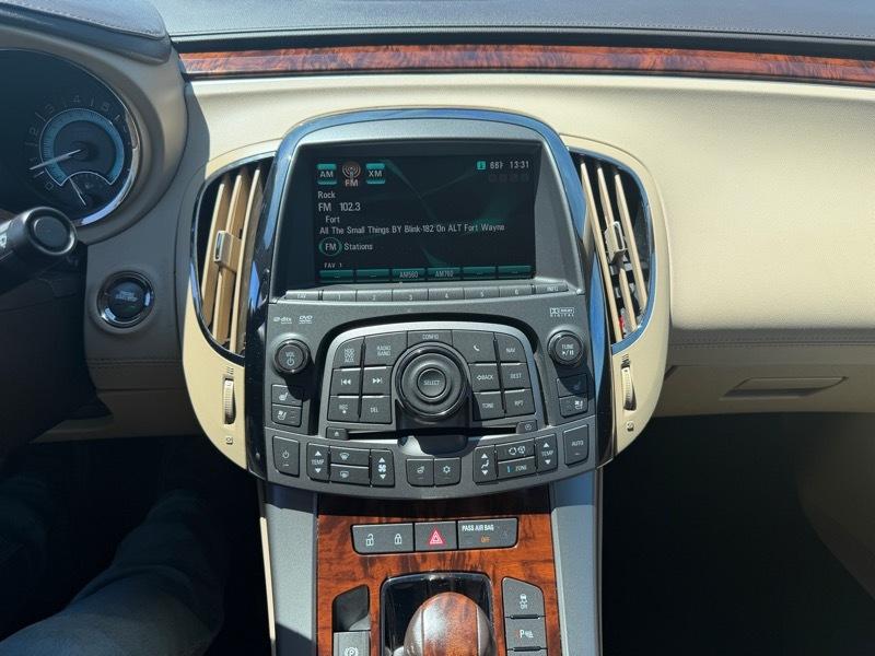 Buick LaCrosse Premium Package 2, w/Leather 2012