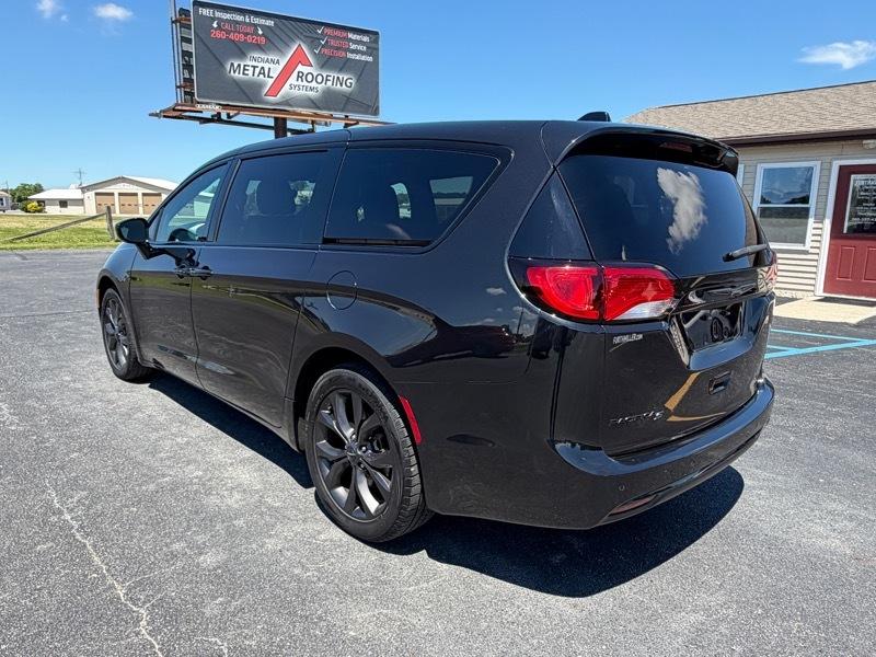 Chrysler Pacifica Touring Plus 2018