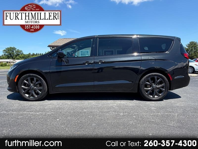 Chrysler Pacifica Touring Plus 2018