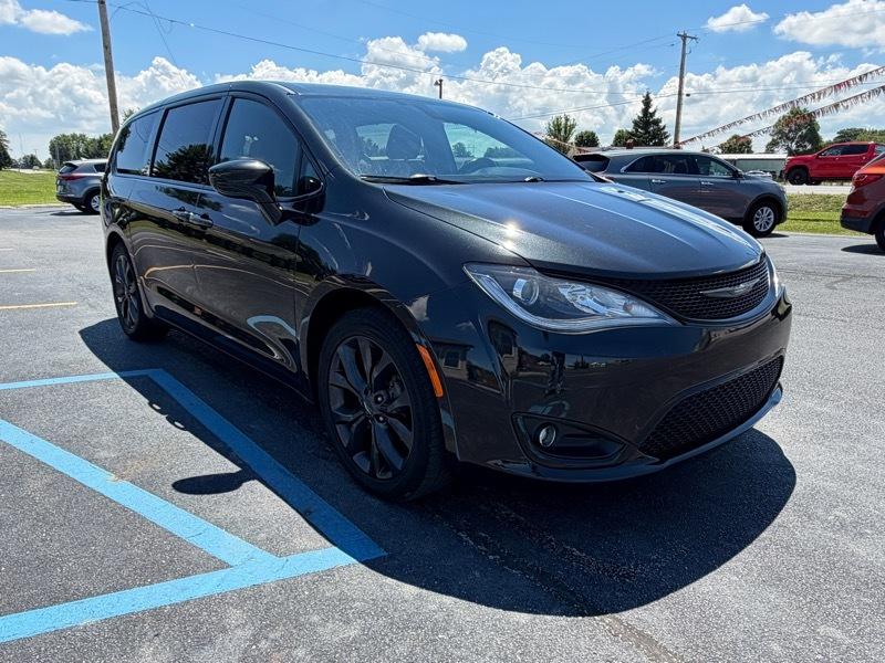 Chrysler Pacifica Touring Plus 2018