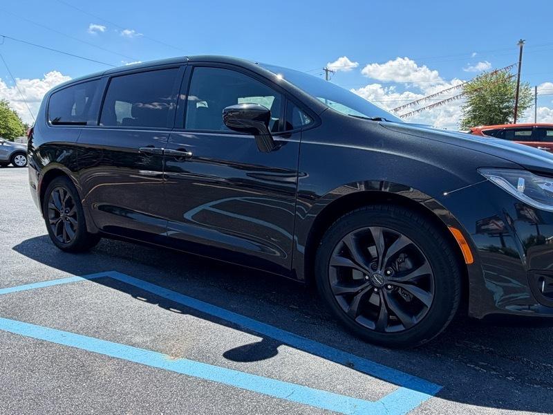 Chrysler Pacifica Touring Plus 2018