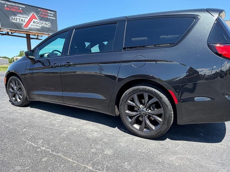 Chrysler Pacifica Touring Plus 2018