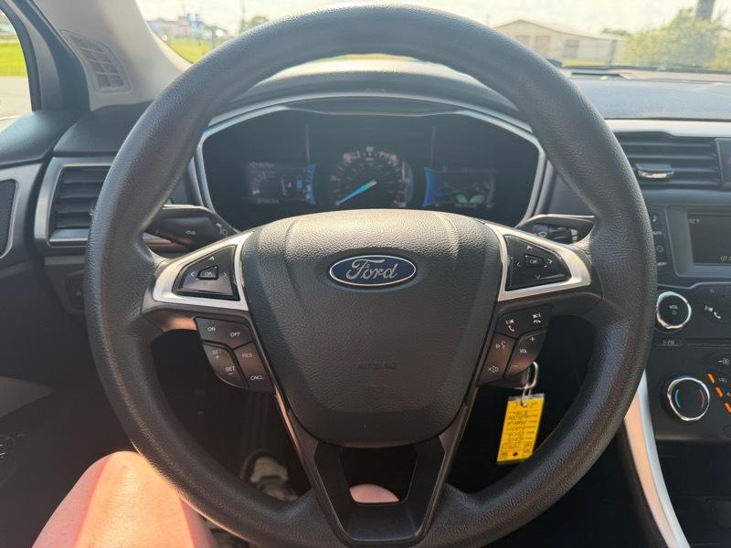 Ford Fusion Hybrid  2015