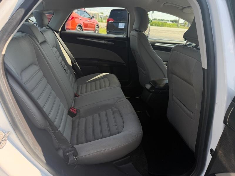 Ford Fusion Hybrid  2015