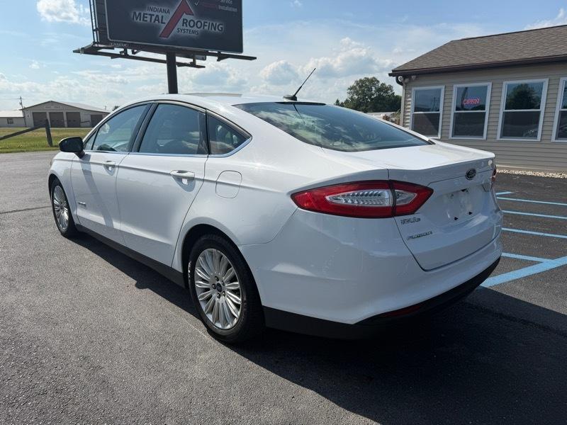 Ford Fusion Hybrid  2015