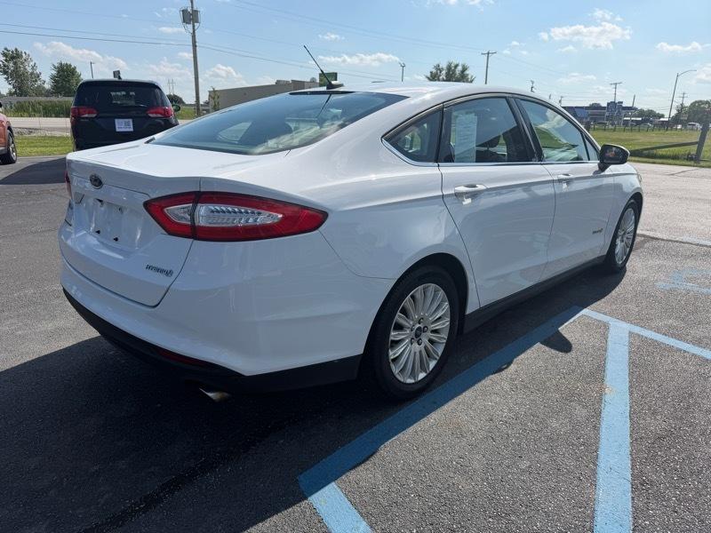 Ford Fusion Hybrid  2015