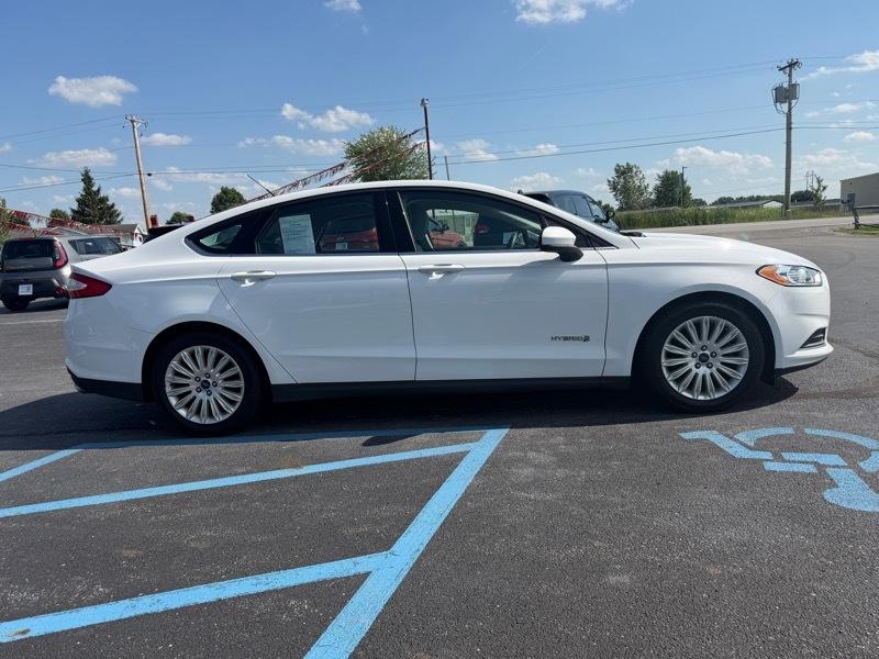 Ford Fusion Hybrid  2015