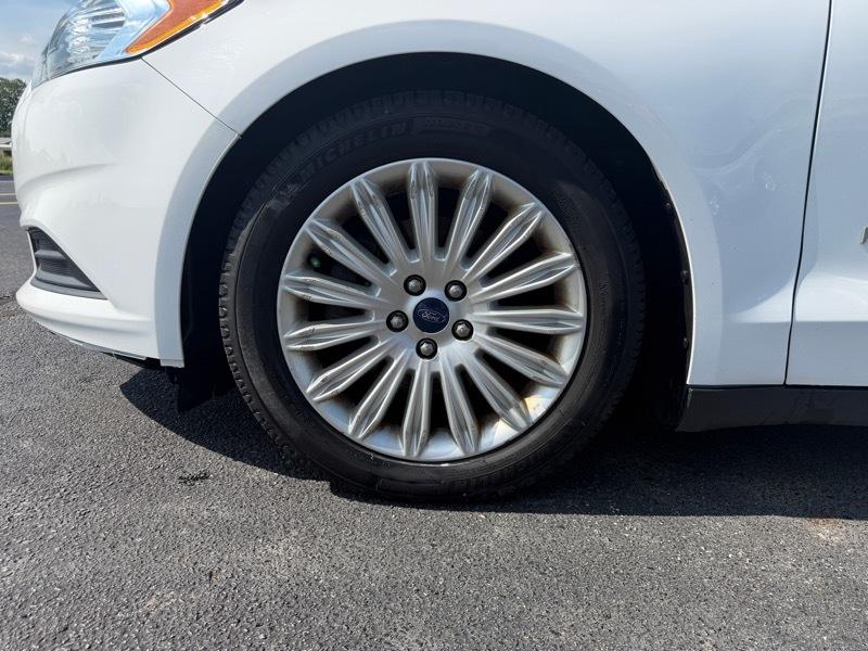 Ford Fusion Hybrid  2015