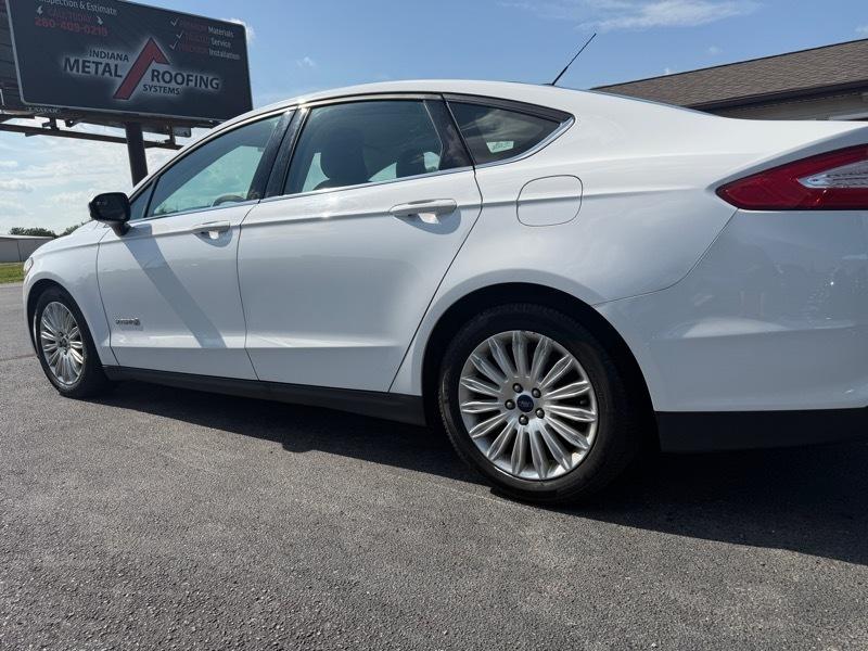 Ford Fusion Hybrid  2015
