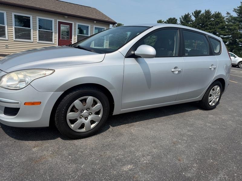 Hyundai Elantra Touring  2010