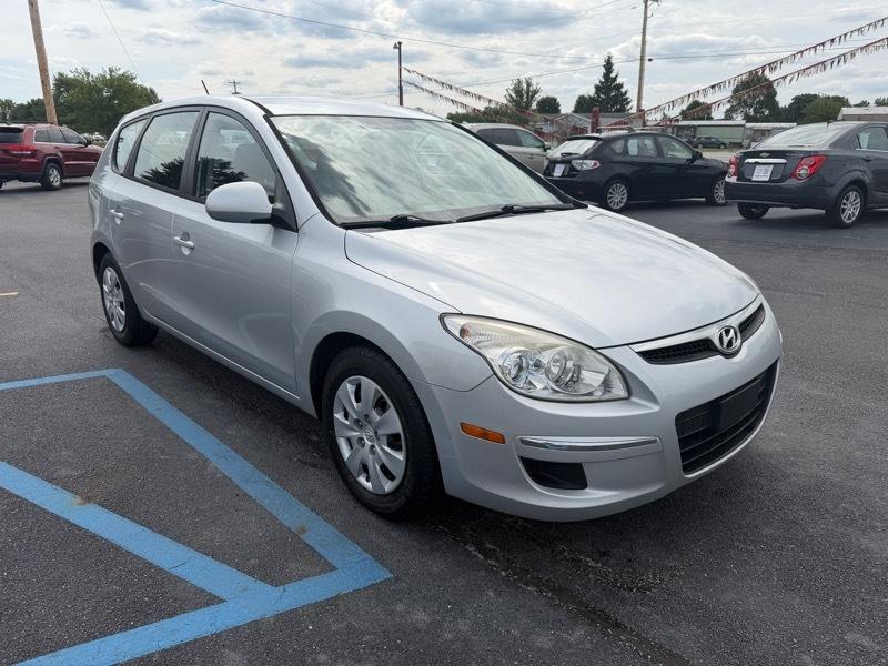 Hyundai Elantra Touring  2010