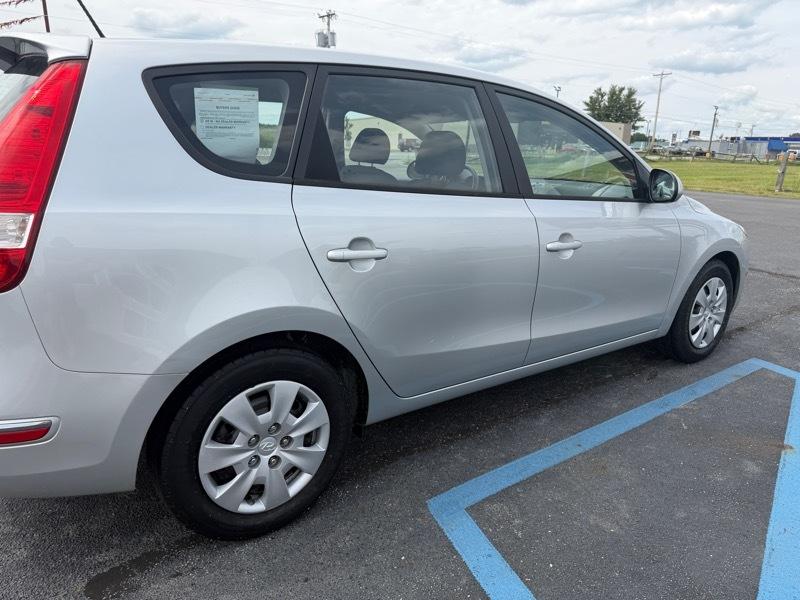 Hyundai Elantra Touring  2010
