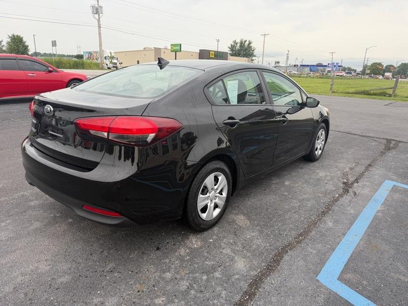 Kia Forte LX 4D Sedan 6sp 2017