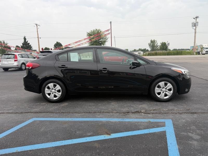 Kia Forte LX 4D Sedan 6sp 2017