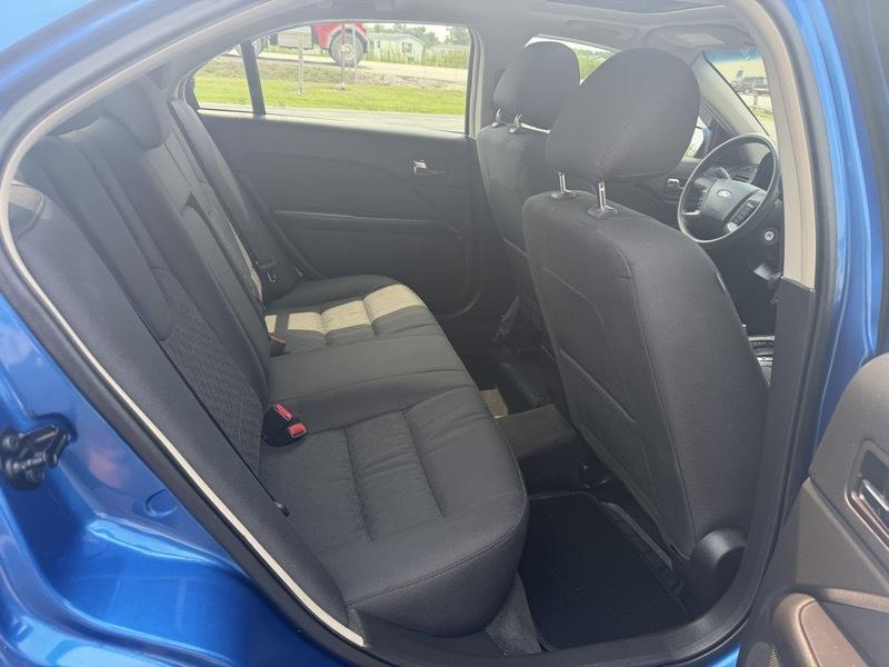 Ford Fusion SE 2012