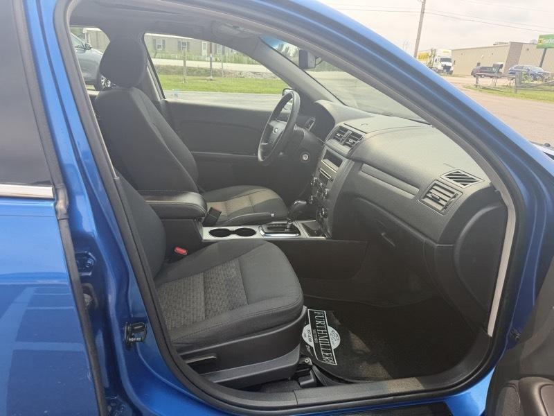 Ford Fusion SE 2012