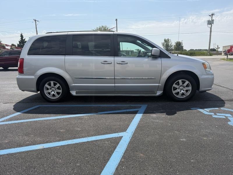 Chrysler Town & Country Touring 2011