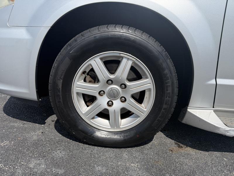 Chrysler Town & Country Touring 2011