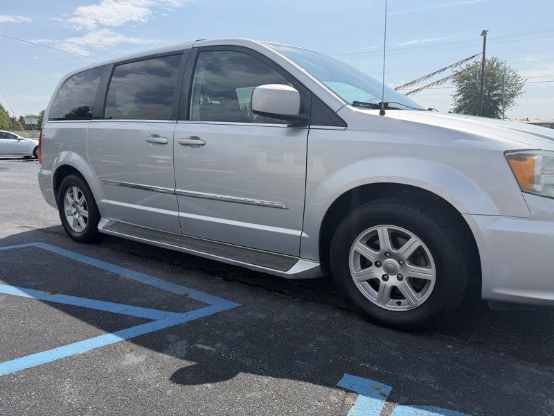 Chrysler Town & Country Touring 2011