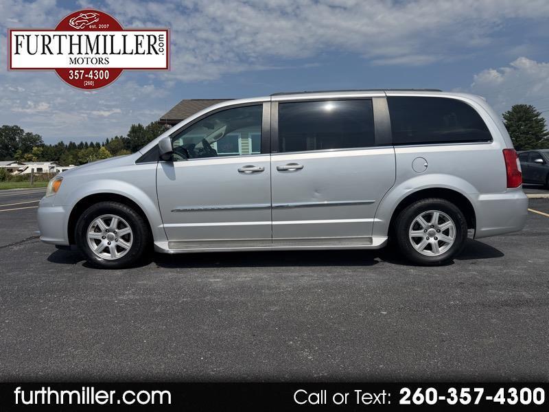 2011 Chrysler Town & Country Touring