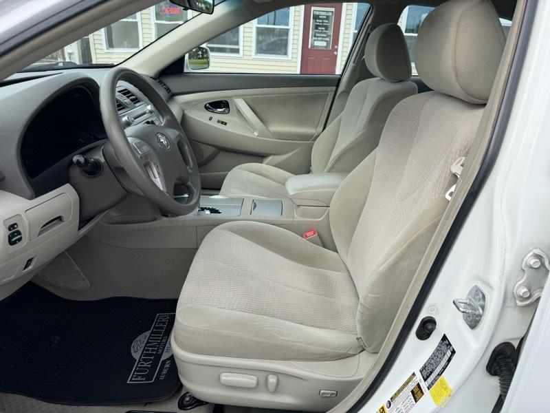 Toyota Camry LE 2011