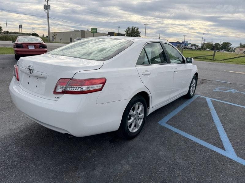 Toyota Camry LE 2011