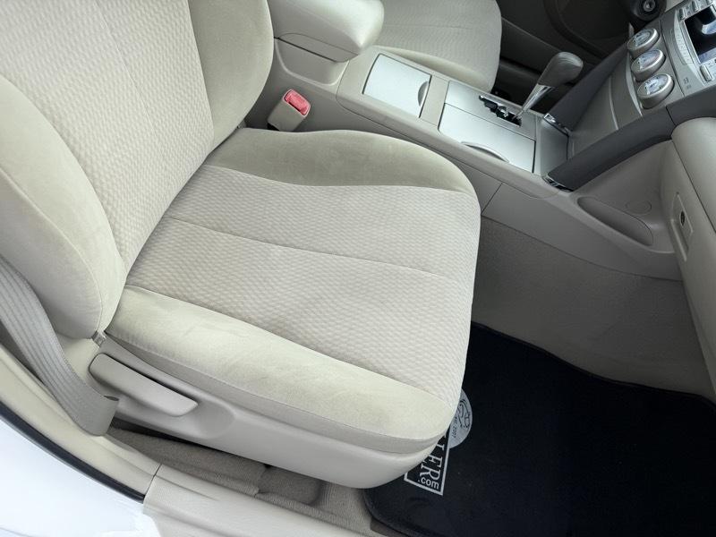 Toyota Camry LE 2011