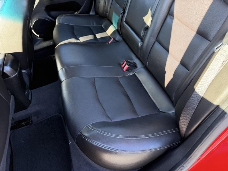 Chevrolet Cruze  2012