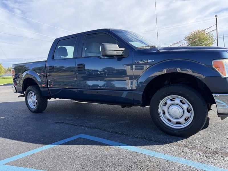 Ford F-150 XL SuperCrew 5.5-ft. Bed 2WD 2014
