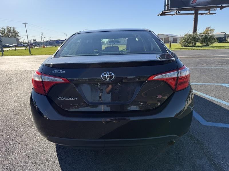 Toyota Corolla  2015