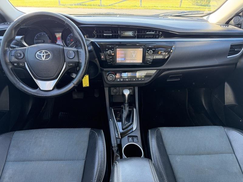Toyota Corolla  2015