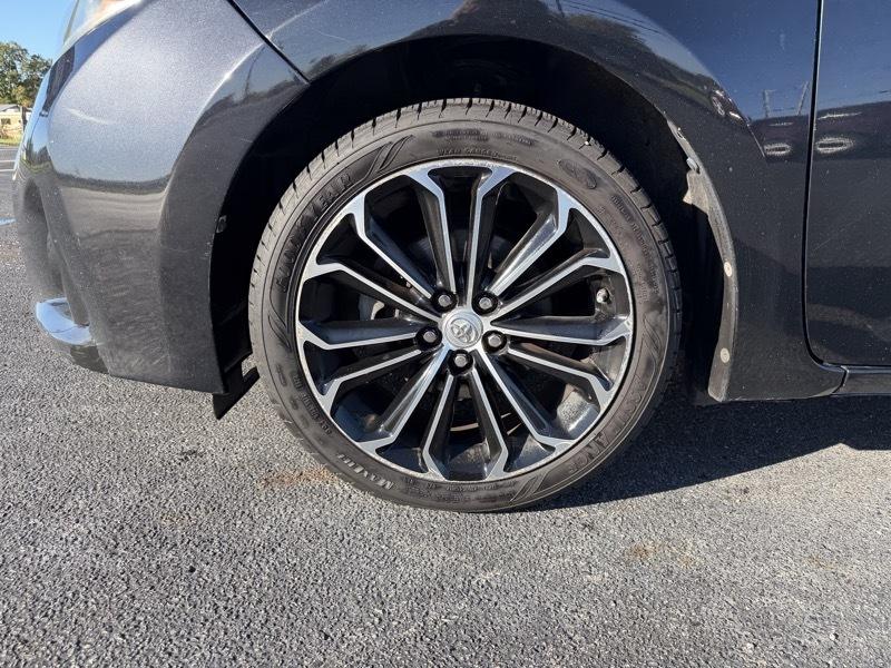 Toyota Corolla  2015