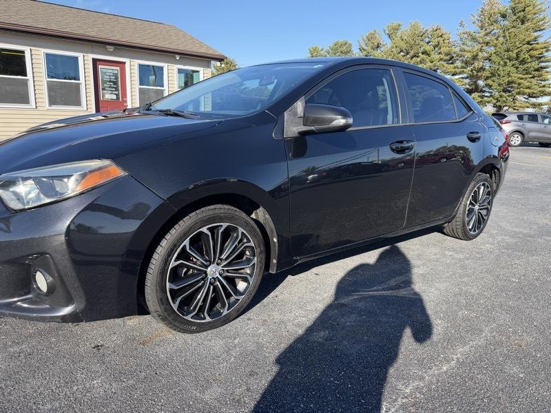 Toyota Corolla  2015