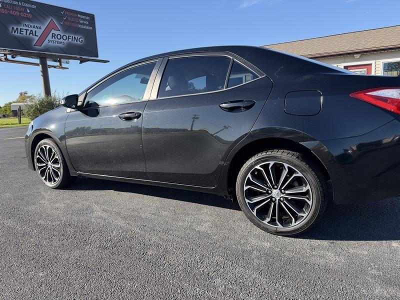 Toyota Corolla  2015