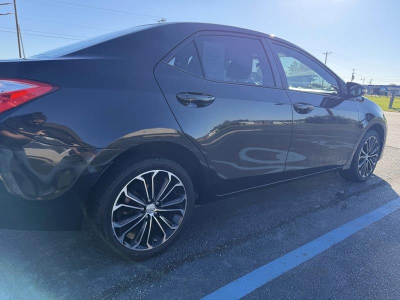 Toyota Corolla  2015
