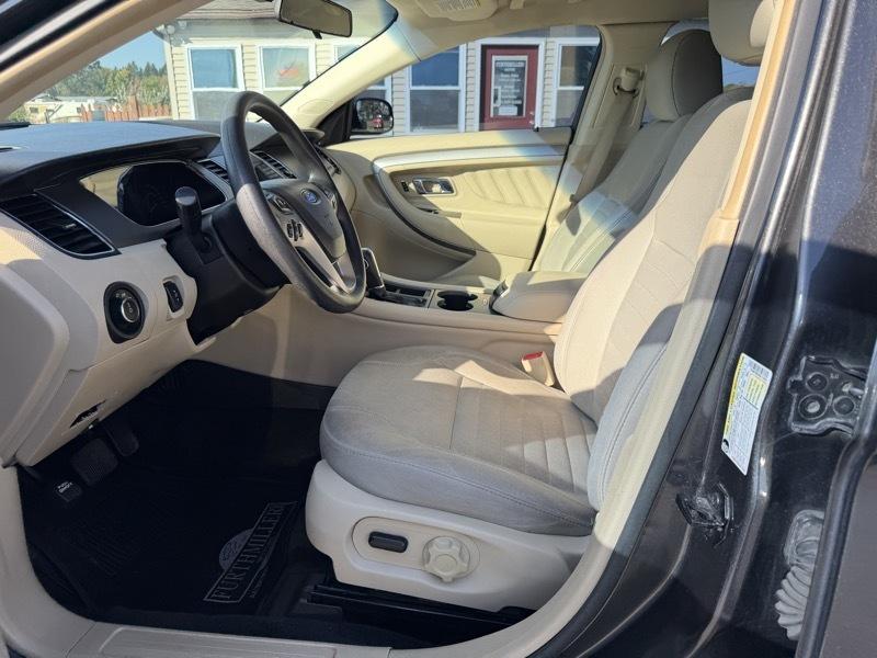 Ford Taurus SE FWD 2017