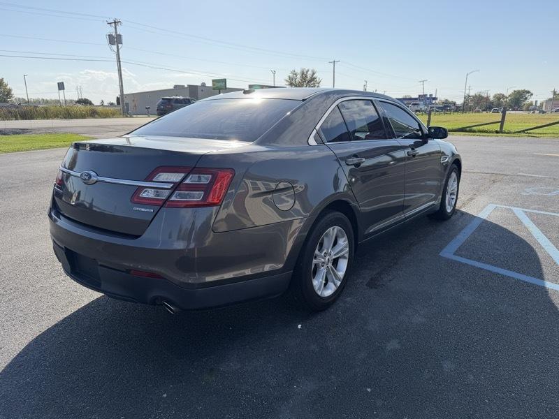 Ford Taurus SE FWD 2017
