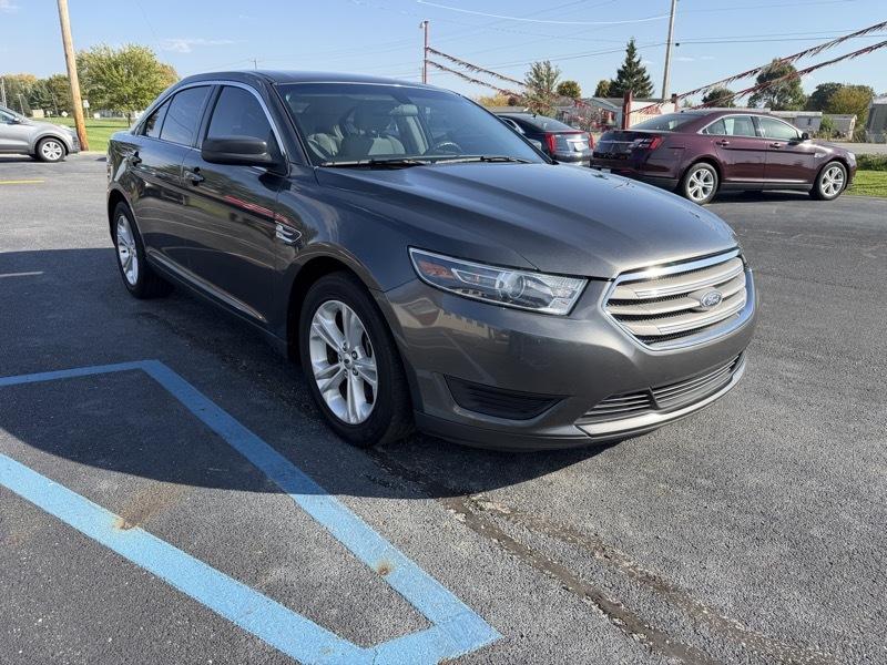 Ford Taurus SE FWD 2017