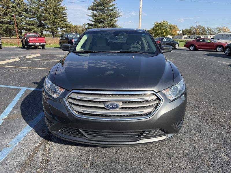 Ford Taurus SE FWD 2017