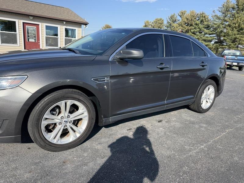 Ford Taurus SE FWD 2017