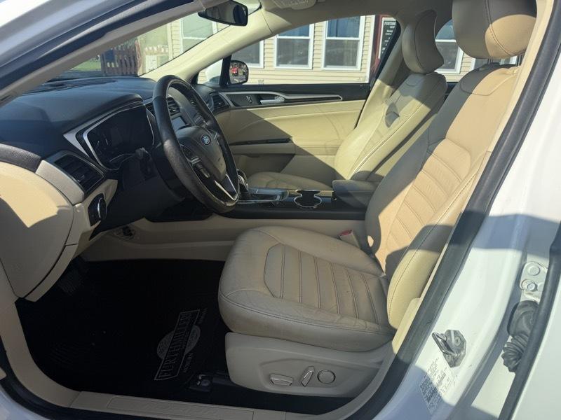 Ford Fusion SE 2016
