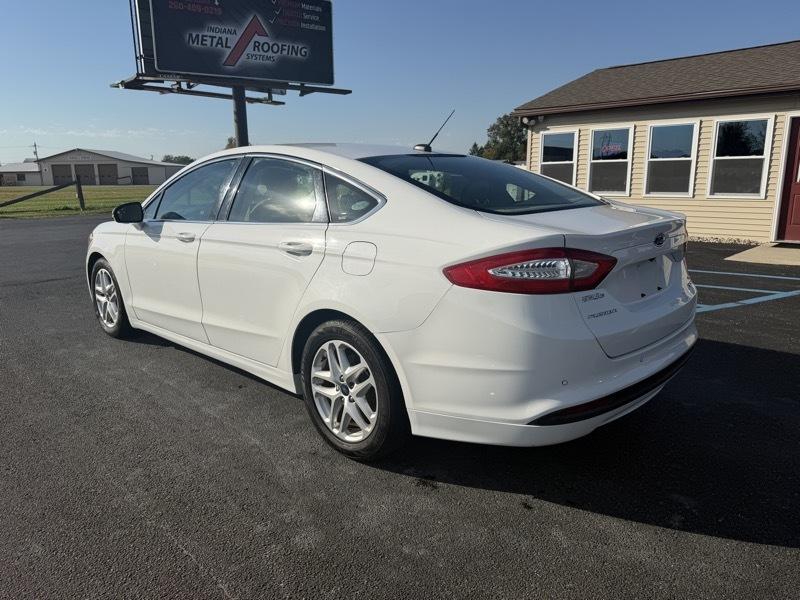 Ford Fusion SE 2016