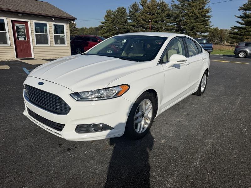 Ford Fusion SE 2016