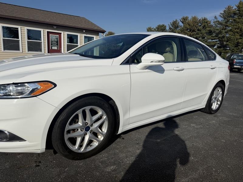 Ford Fusion SE 2016