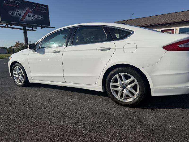 Ford Fusion SE 2016