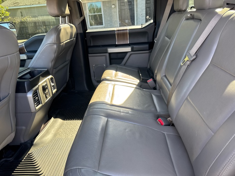 Ford F-150 Lariat SuperCrew 5.5-ft. Bed 4WD 2016 Ford F-150 Lariat SuperCrew 5.5-ft. Bed 4WD 2016