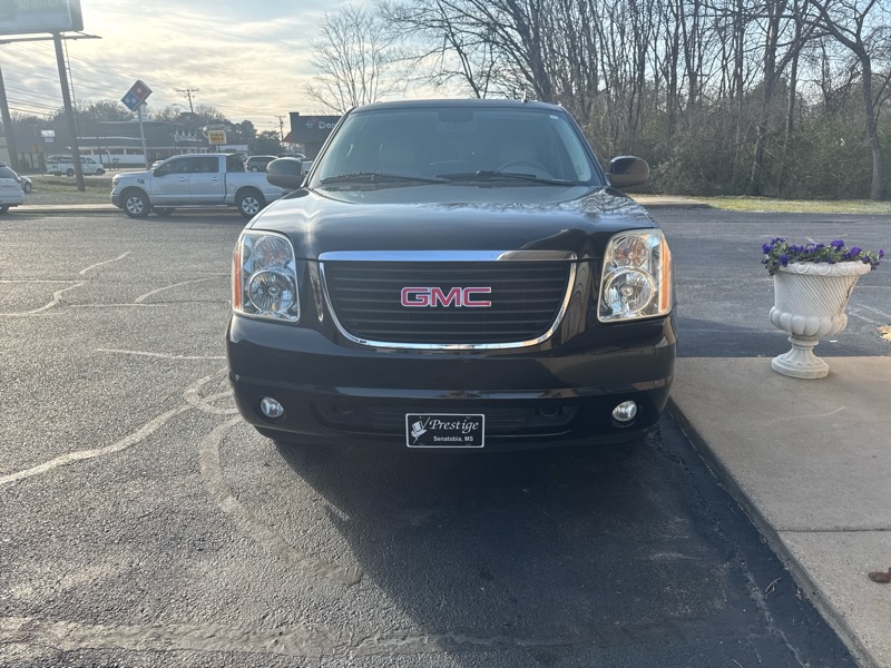 GMC Yukon SLT 2WD 2013
