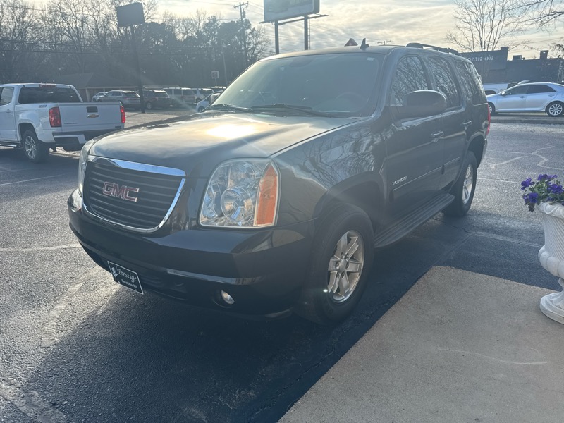 GMC Yukon SLT 2WD 2013